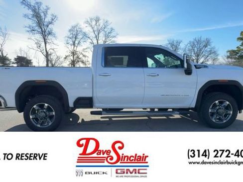 New 2026 GMC Sierra 3500 SLT w/ SLT Premium Package AWD/4WD image 9