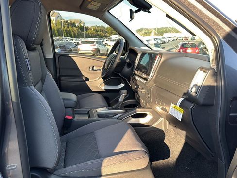New 2026 Nissan Frontier SV w/ SV Convenience Package image 10