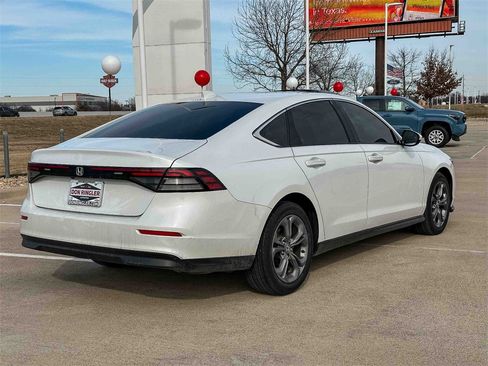 Used 2024 Honda Accord EX image 3