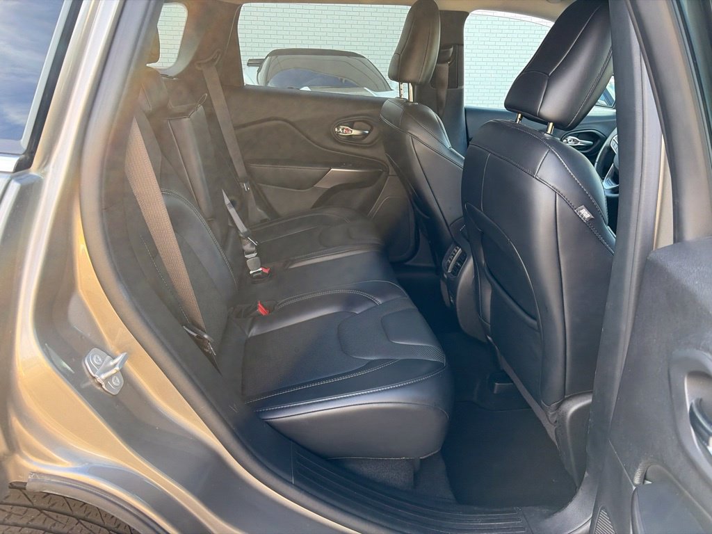 Used 2021 Jeep Cherokee Latitude Lux AWD/4WD image 15