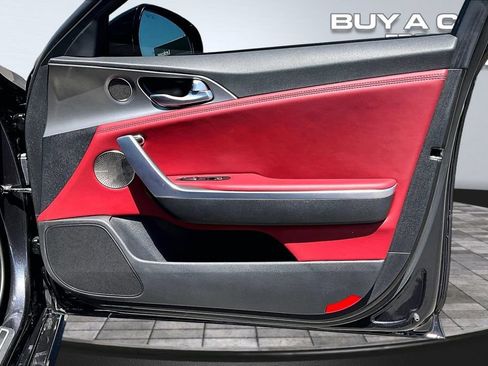 Used 2018 Kia Stinger GT2 image 24