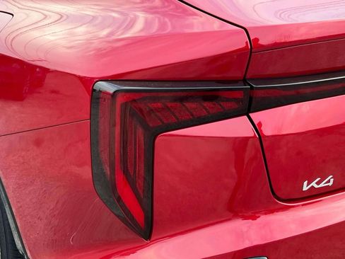 Used 2025 Kia K4 GT-Line w/ GT-Line Premium Package image 9