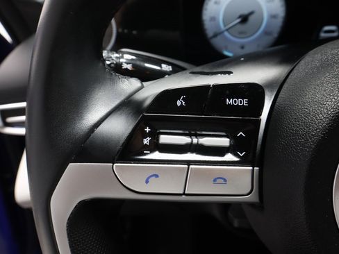 Certified 2023 Hyundai Elantra Limited image 26