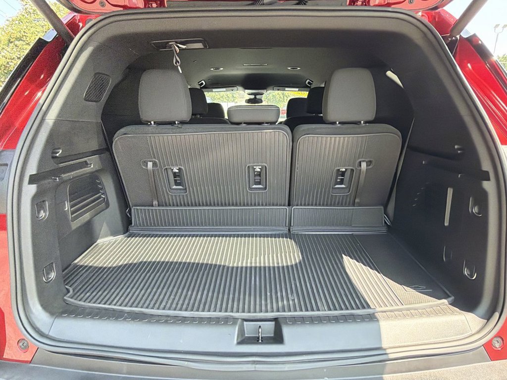 Used 2026 Chevrolet Traverse LT FWD image 27