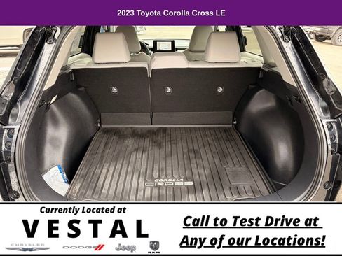 Used 2023 Toyota Corolla Cross LE image 12
