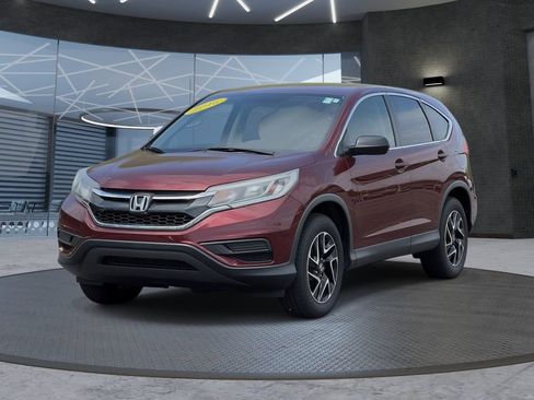 Used 2016 Honda CR-V SE image 2