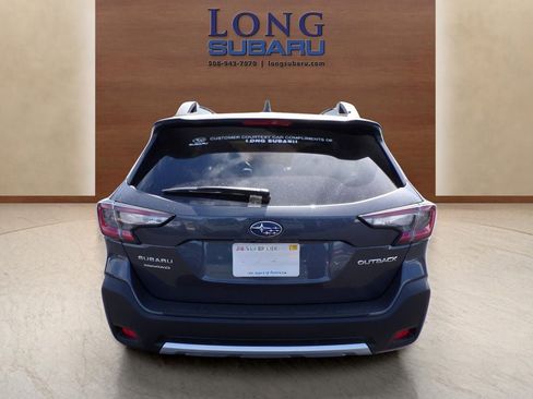 Certified 2025 Subaru Outback Limited image 9