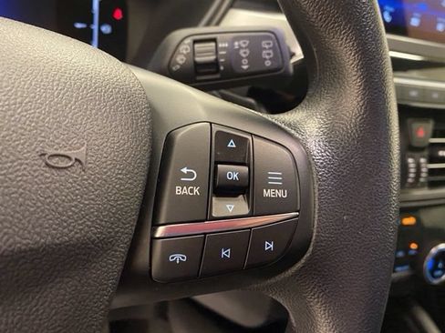 Used 2025 Ford Escape Active AWD/4WD image 30