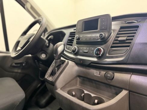 Used 2024 Ford Transit 250 Low Roof AWD w/ Exterior Upgrade Package image 18