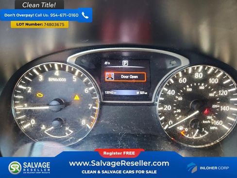 Used 2017 Nissan Pathfinder SV image 12