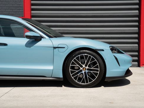 Used 2023 Porsche Taycan RWD image 6