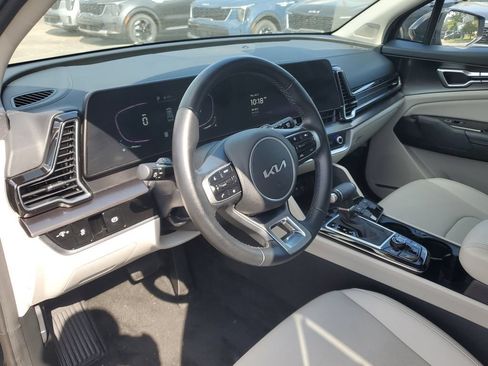 Certified 2024 Kia Sportage EX AWD/4WD image 8