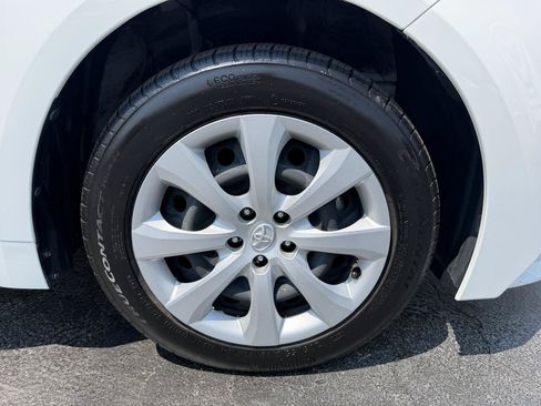 Used 2023 Toyota Corolla LE FWD image 35