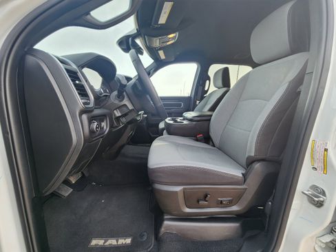 Used 2024 RAM 2500 Big Horn w/ Bed Utility Group image 12