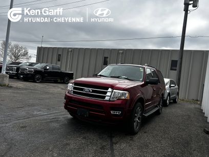 Used 2017 Ford Expedition XLT w/ Equipment Group 202A
