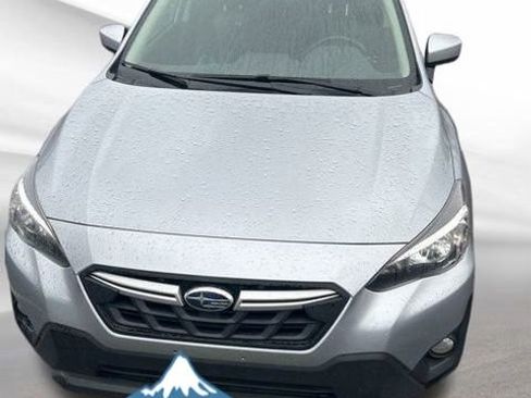 Used 2023 Subaru Crosstrek 2.0i Premium w/ Popular Package #3 image 5