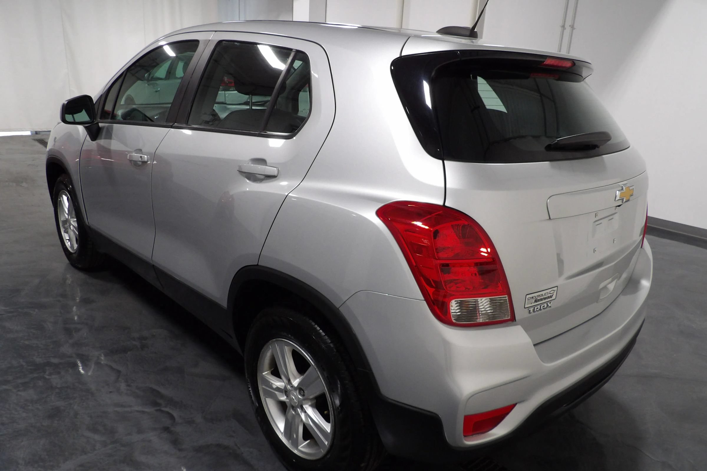 Used 2021 Chevrolet Trax LS FWD image 5