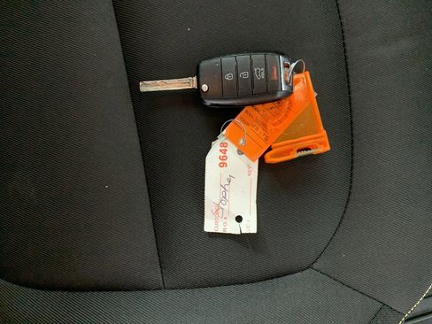 Used 2016 Kia Soul + image 41