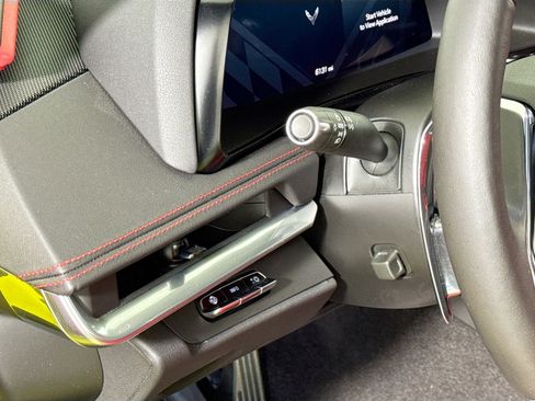 Used 2023 Chevrolet Corvette Stingray Preferred Cpe image 19