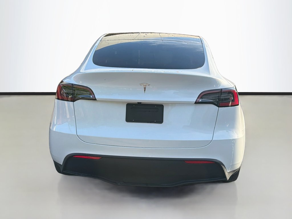 Used 2025 Tesla Model Y Long Range RWD image 6