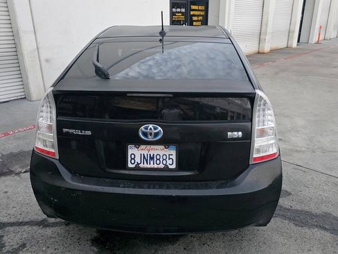 Used 2010 Toyota Prius Two w/ Preferred Accessory Pkg FWD image 7