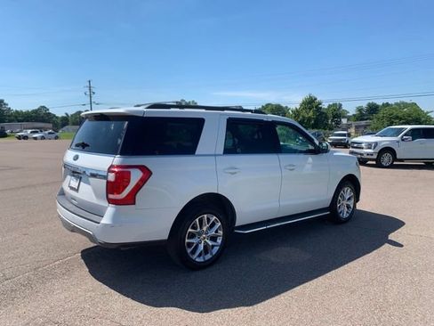 Used 2021 Ford Expedition XLT RWD image 7