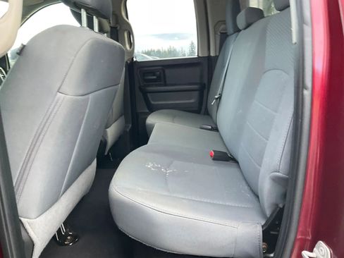 Used 2018 RAM 1500 ST w/ SXT Appearance Group image 5