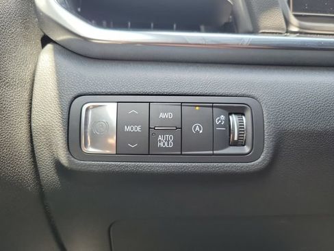 Used 2025 GMC Terrain Elevation AWD/4WD image 28
