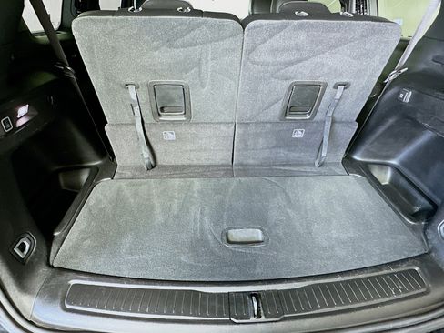 Used 2024 Jeep Grand Cherokee L Limited w/ Luxury Tech Group II image 30