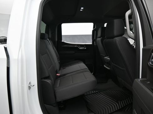 Used 2025 Chevrolet Silverado 1500 RST image 34