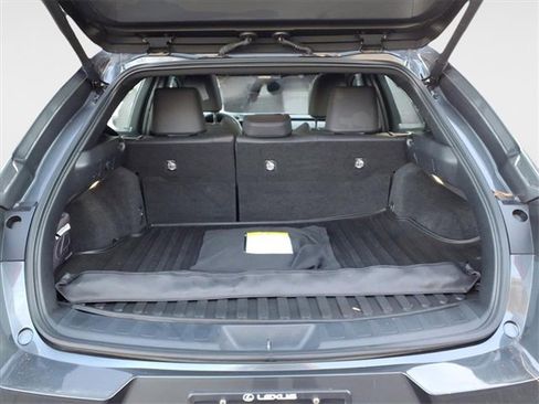 Used 2023 Lexus UX 250h AWD w/ Premium Package image 17