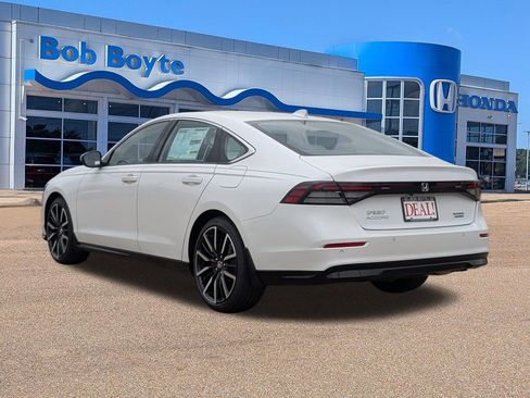 New 2026 Honda Accord Touring image 5