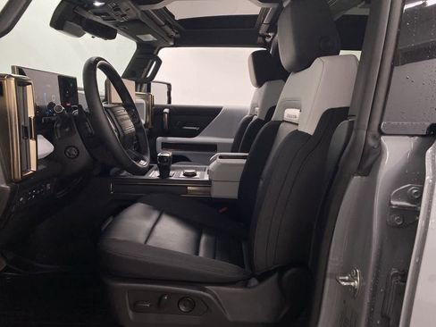 Used 2024 GMC Hummer EV 2X image 13