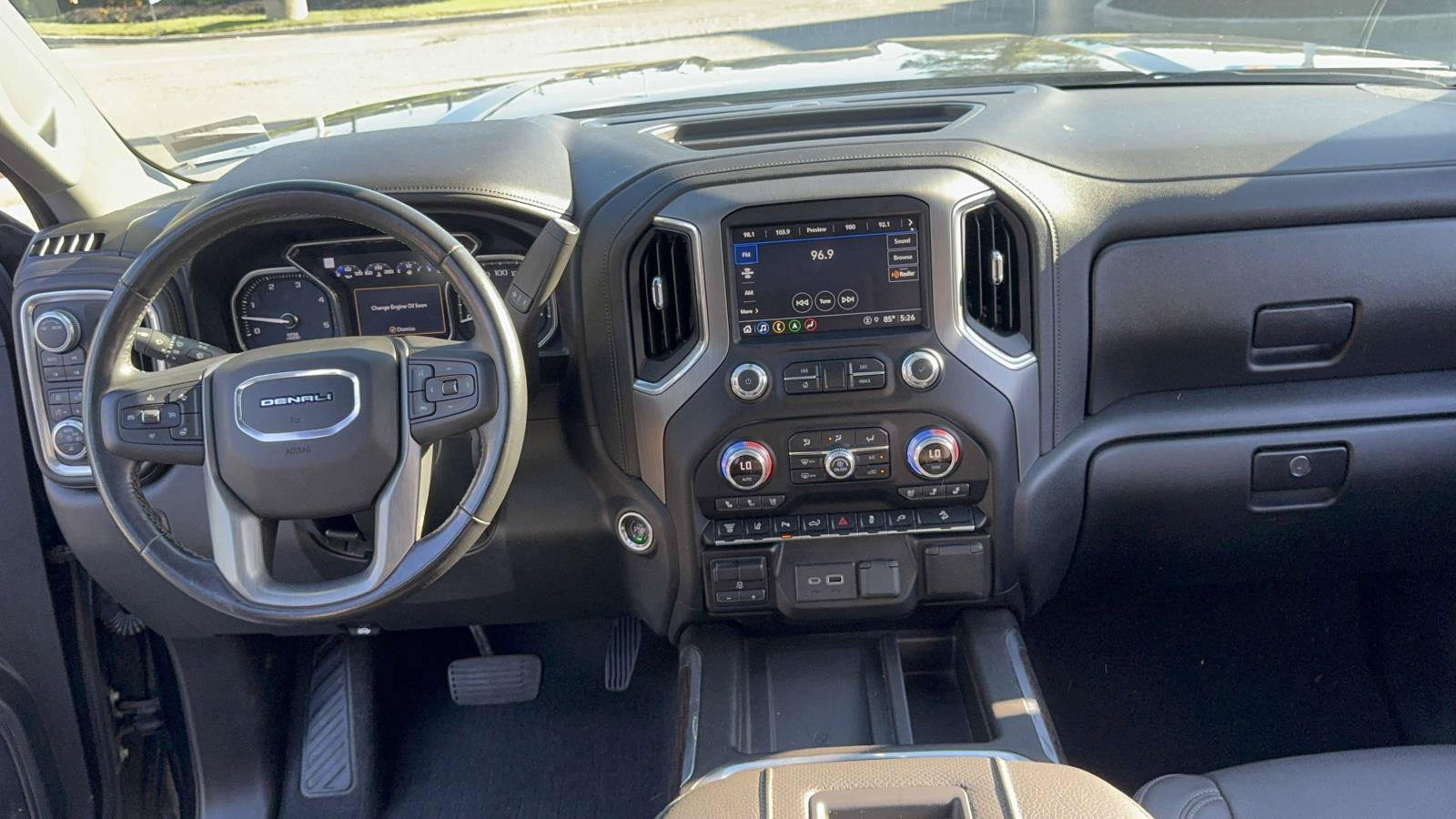 Used 2021 GMC Sierra 2500 Denali w/ Denali Ultimate Package AWD/4WD image 17