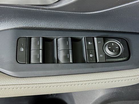 Used 2025 Toyota Grand Highlander FWD image 15