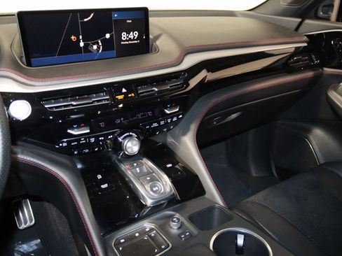 Used 2023 Acura MDX A-Spec image 52