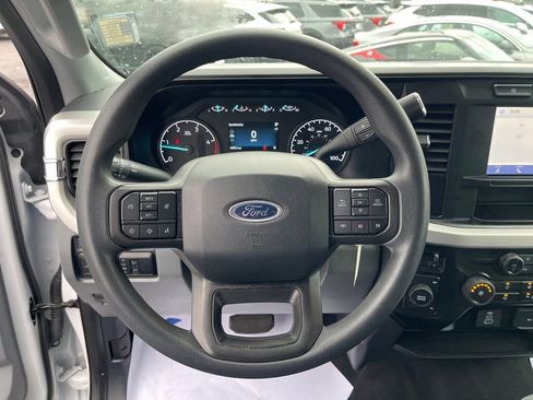 Used 2024 Ford F250 XLT image 13