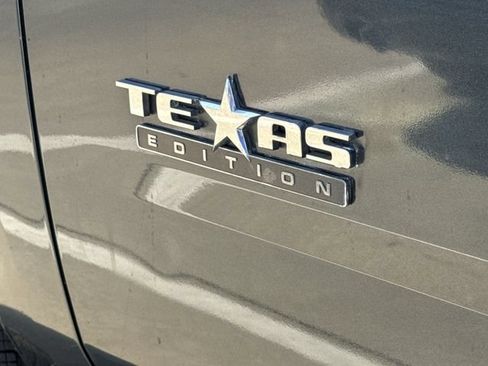 Used 2019 Chevrolet Tahoe LT w/ Texas Edition Package RWD image 10