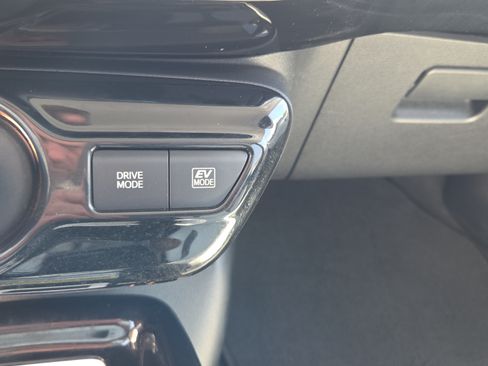Used 2017 Toyota Prius Four Touring w/ Premium Convenience Package FWD image 35
