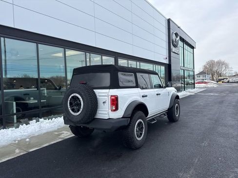 Used 2023 Ford Bronco Big Bend w/ Sasquatch Package image 3