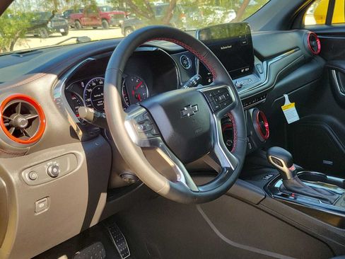 Used 2024 Chevrolet Blazer RS w/ Enhanced Convenience Package FWD image 10
