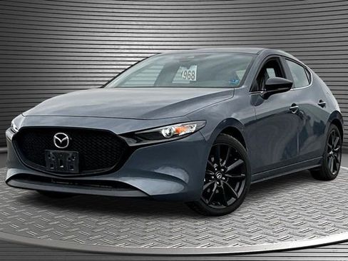 Used 2022 MAZDA MAZDA3 s image 1