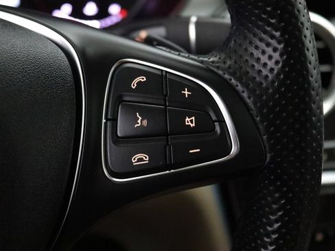 Used 2019 Mercedes-Benz GLC 300 4MATIC image 22
