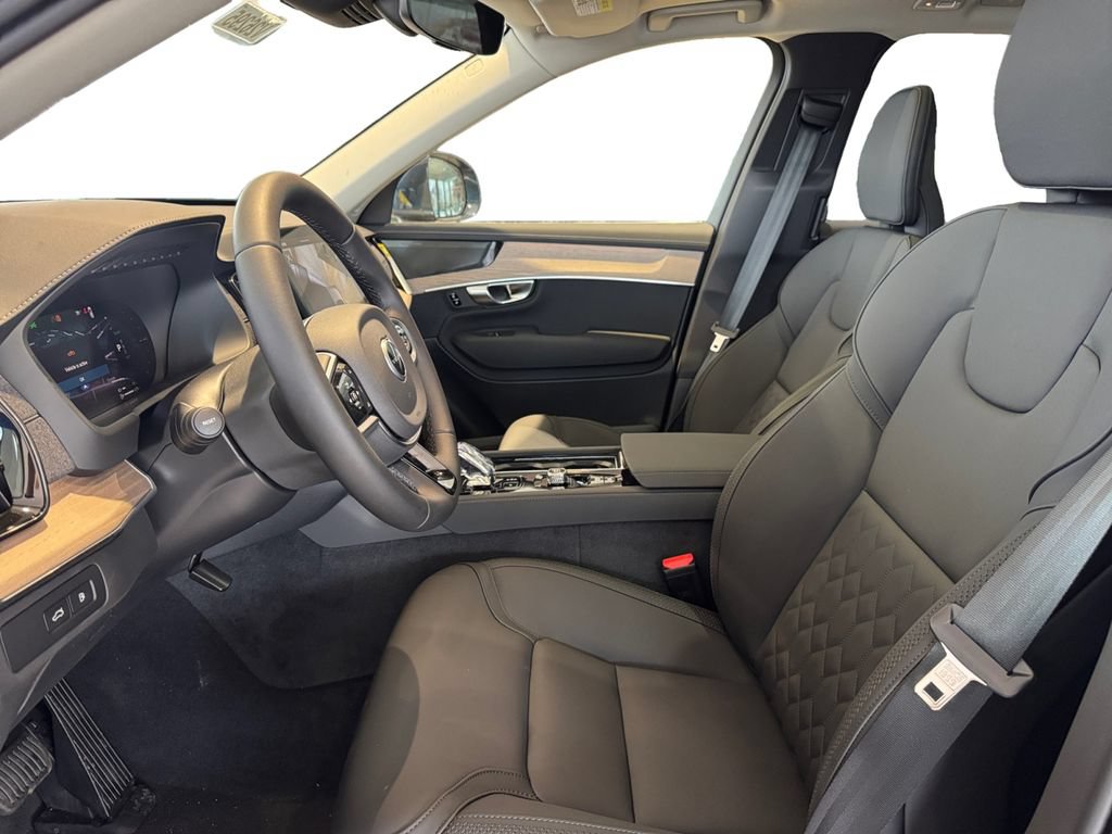 New 2026 Volvo XC90 T8 Plus w/ Protection Package Premier AWD/4WD image 10