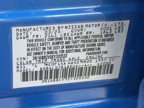 Used 2025 Nissan Sentra SV FWD image 30
