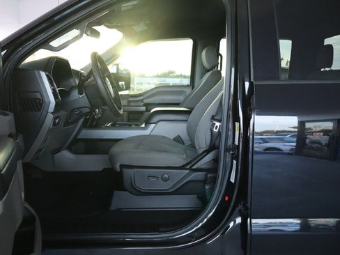 Used 2020 Ford F250 XLT w/ Tremor Off-Road Package image 15