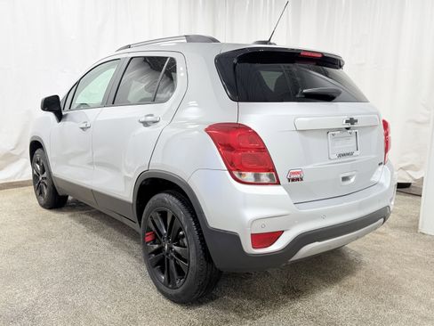 Used 2019 Chevrolet Trax LT w/ Sun & Sound Package image 6