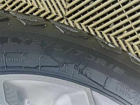 Used 2022 Chevrolet Silverado 3500 LT w/ Convenience Package image 33