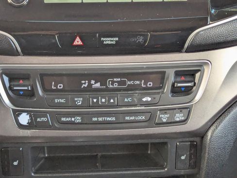 Used 2022 Honda Pilot Special Edition image 22