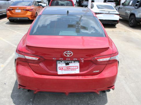 Used 2019 Toyota Camry XSE FWD image 8
